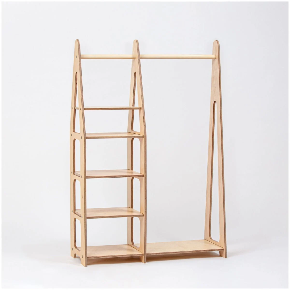 Duck WoodworksKindergarderobe mit Tablaren natural